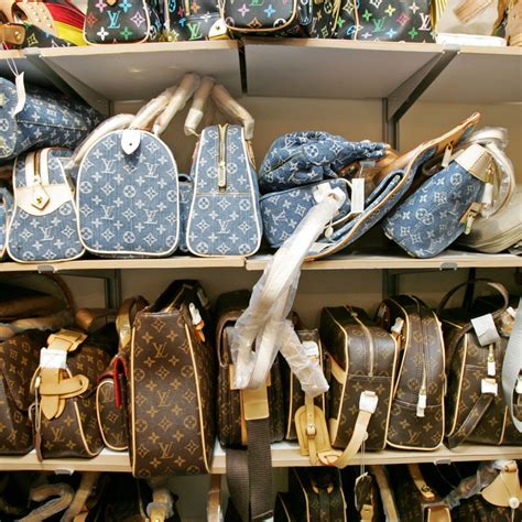 louis vuitton handbags chinatown|knockoff Louis Vuitton handbags china.